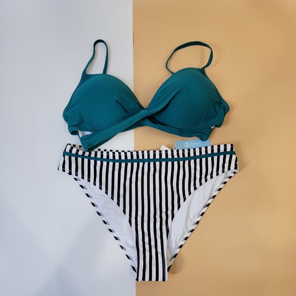 CUPSHE Women's Leafy Wrap Tie Bikini Set Halter Back Bow Low Waisted size XL NEW - Picture 3 of 15